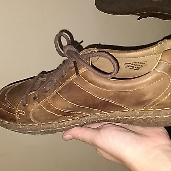 "Born" Leather Sneakers (Great shape!) - Picture 8 of 10